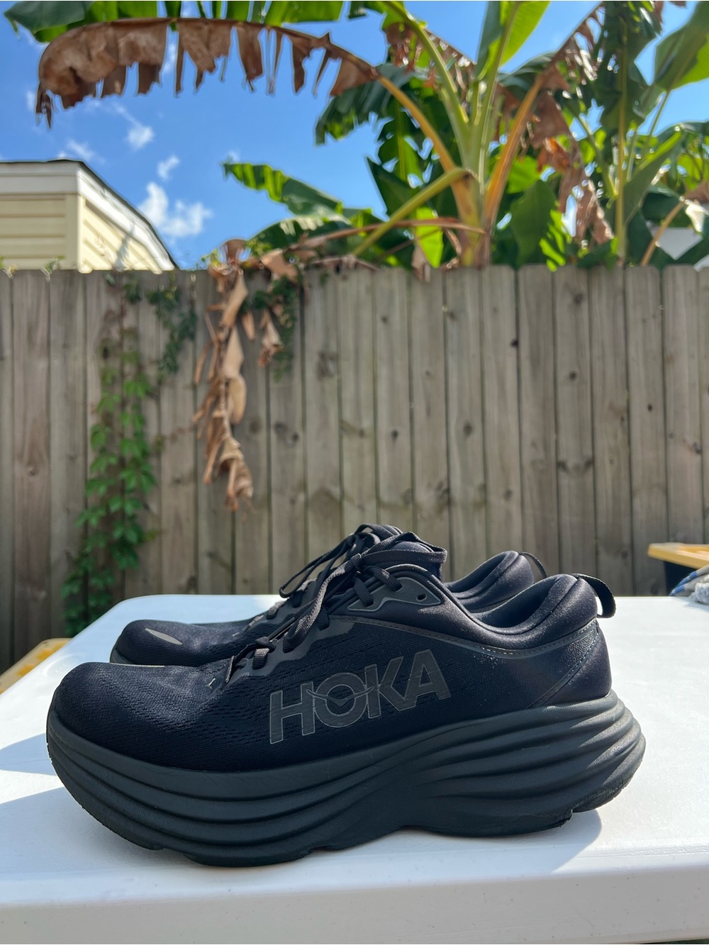 Menโs HOKA Bondi 8 Black Athletic Running Shoes with Chunky Sole size 13